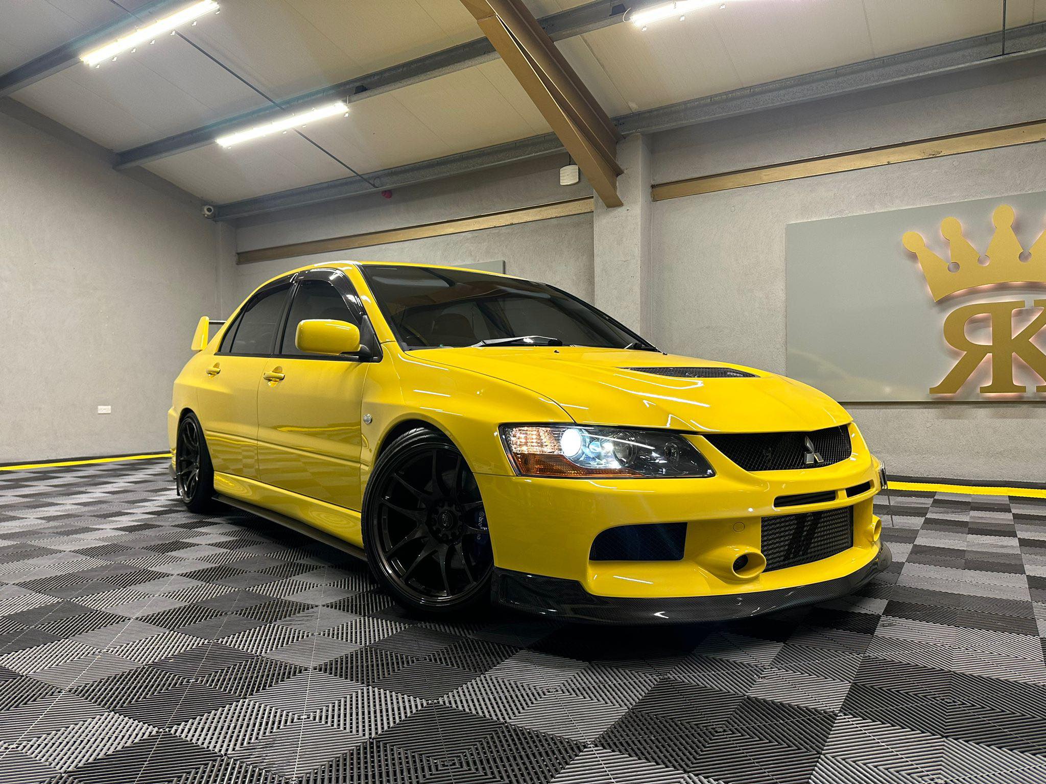 £20,000 OR Mitsubishi Evo IX - R Kings Competitions