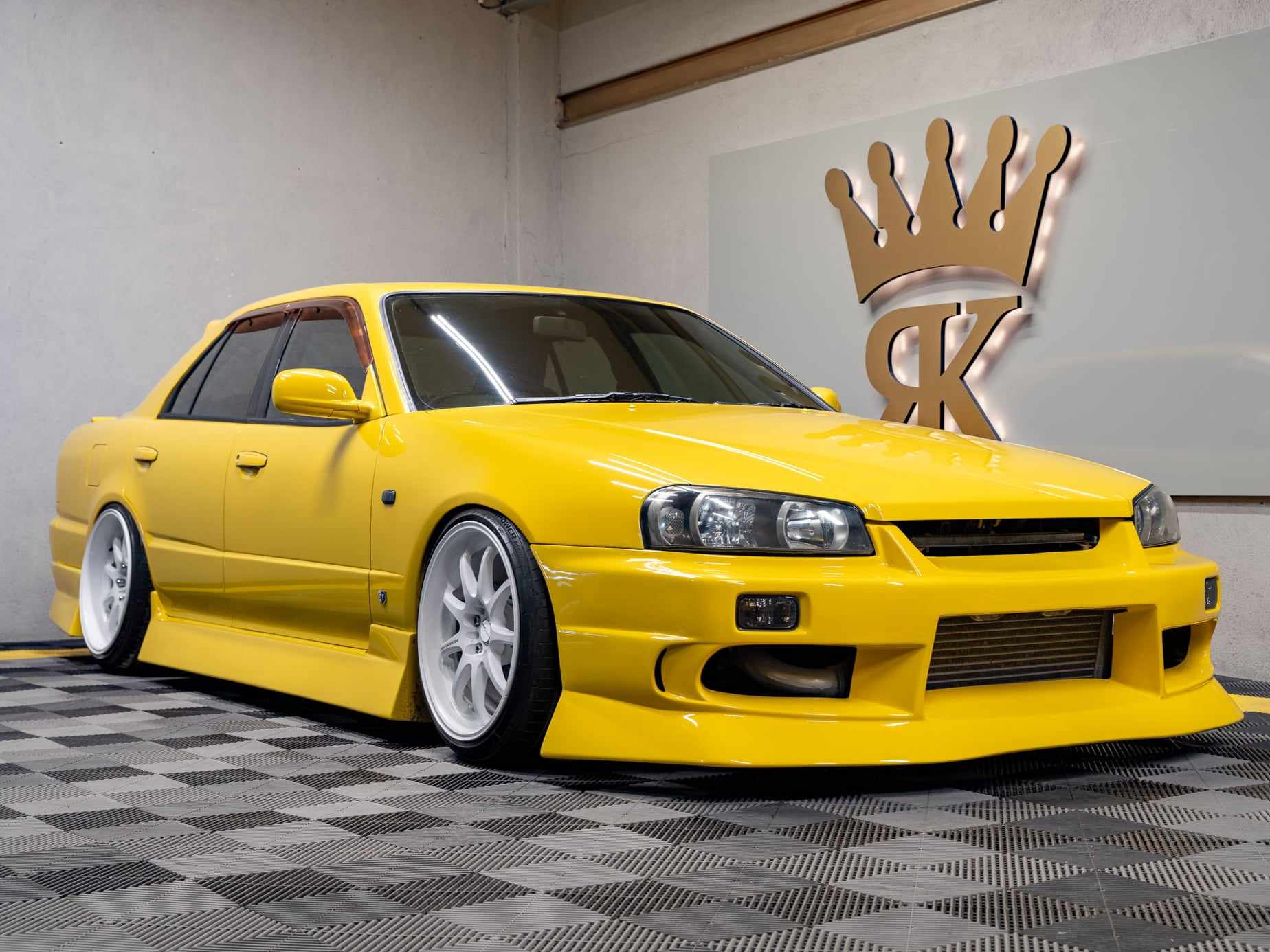 Nissan Skyline R34 Yellow SKYLINE R34 GT T YELLOW
