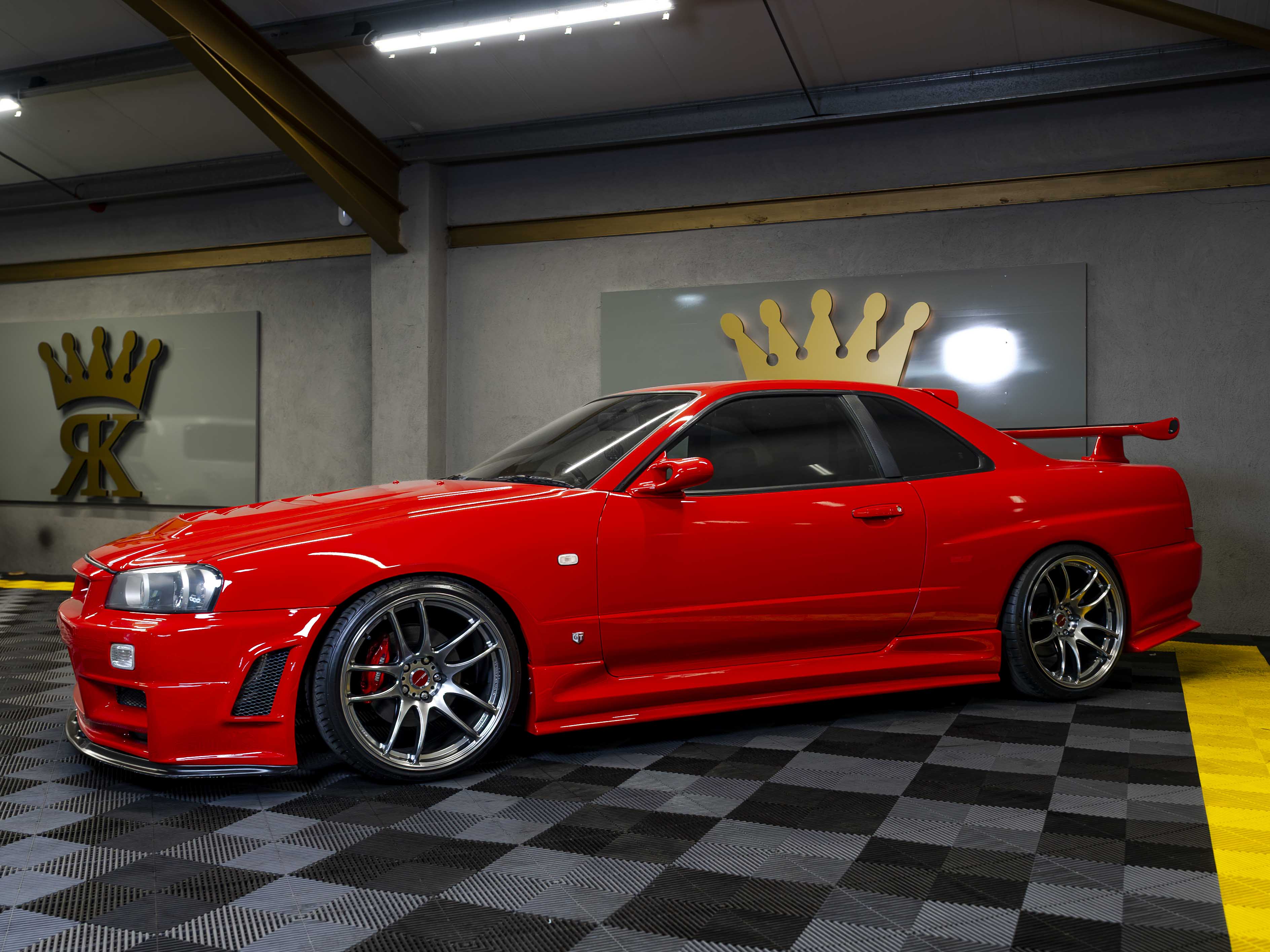 £30,000 OR R34 Skyline GTT